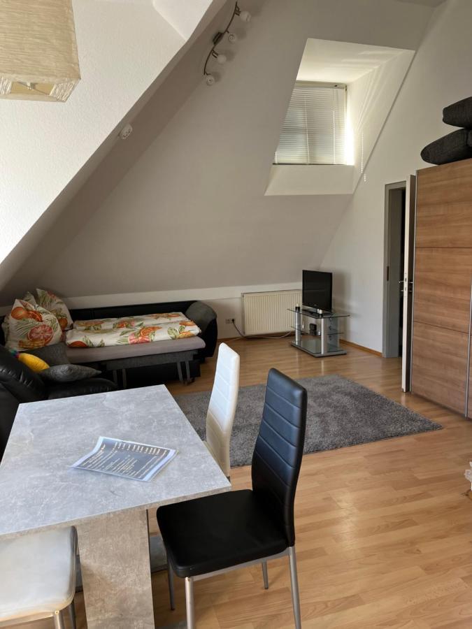 נויבורג אן דר דונאו Zimmer Zum Vermieten Direkt An Der Donau Und Am Schloss מראה חיצוני תמונה