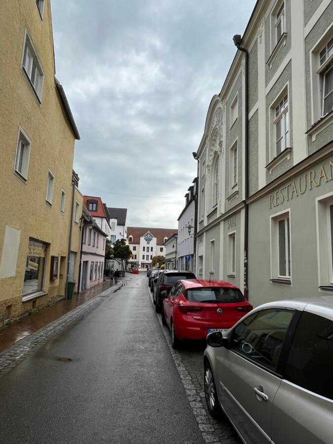 נויבורג אן דר דונאו Zimmer Zum Vermieten Direkt An Der Donau Und Am Schloss מראה חיצוני תמונה
