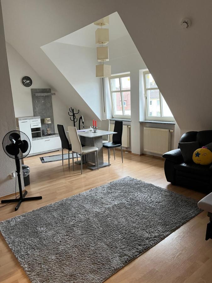 נויבורג אן דר דונאו Zimmer Zum Vermieten Direkt An Der Donau Und Am Schloss מראה חיצוני תמונה